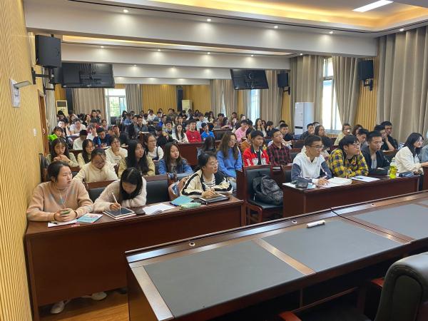 金融学院成功举办考研基础知识分享会