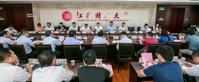 南昌市经开区党工委书记赵海东来校调研