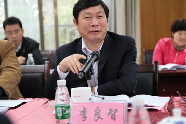 财税与公共管理学院启动教风学风建设月